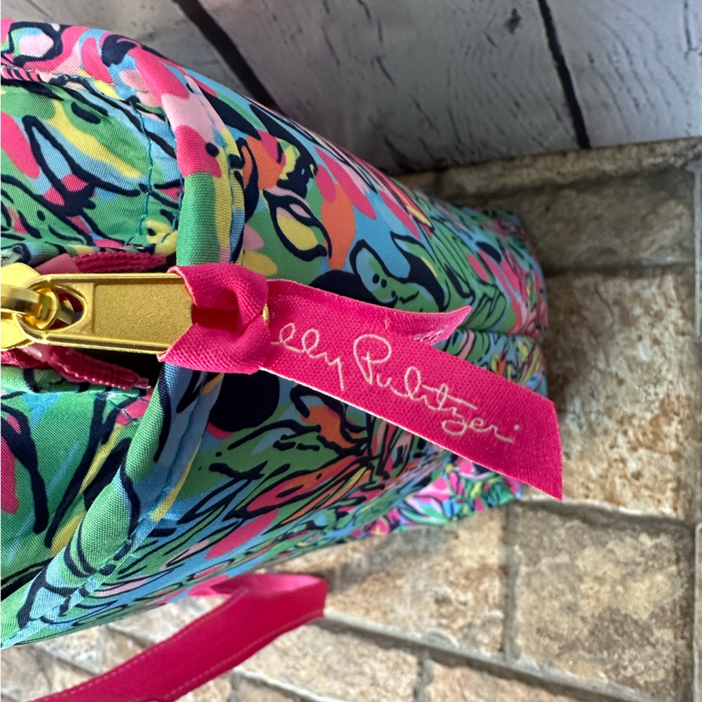 NWT Lilly Pulitzer Insulated Cooler Tote Bag - "Hot Spot", Beach Bag, Pool Tote - Picture 4 of 9